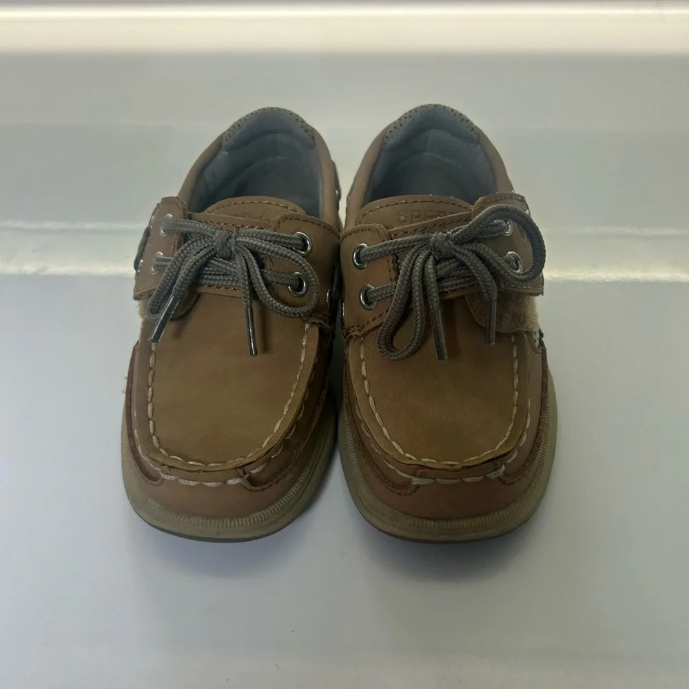 Sperry Kids Brown Moccasin Boat Shoes with Gray Laces